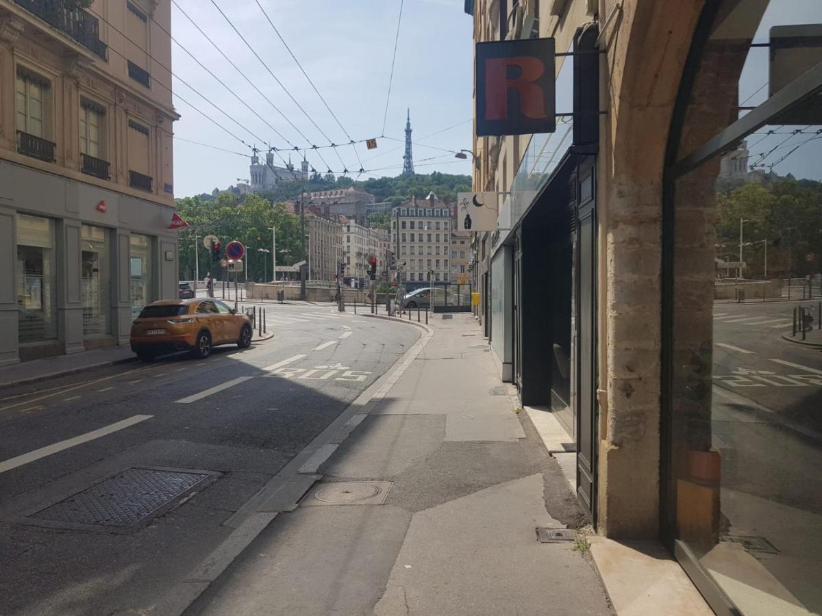 bnbgônes - LE SAINT VINCENT- HYPERCENTRE WIFI NETFLIX Lyon Exterior foto